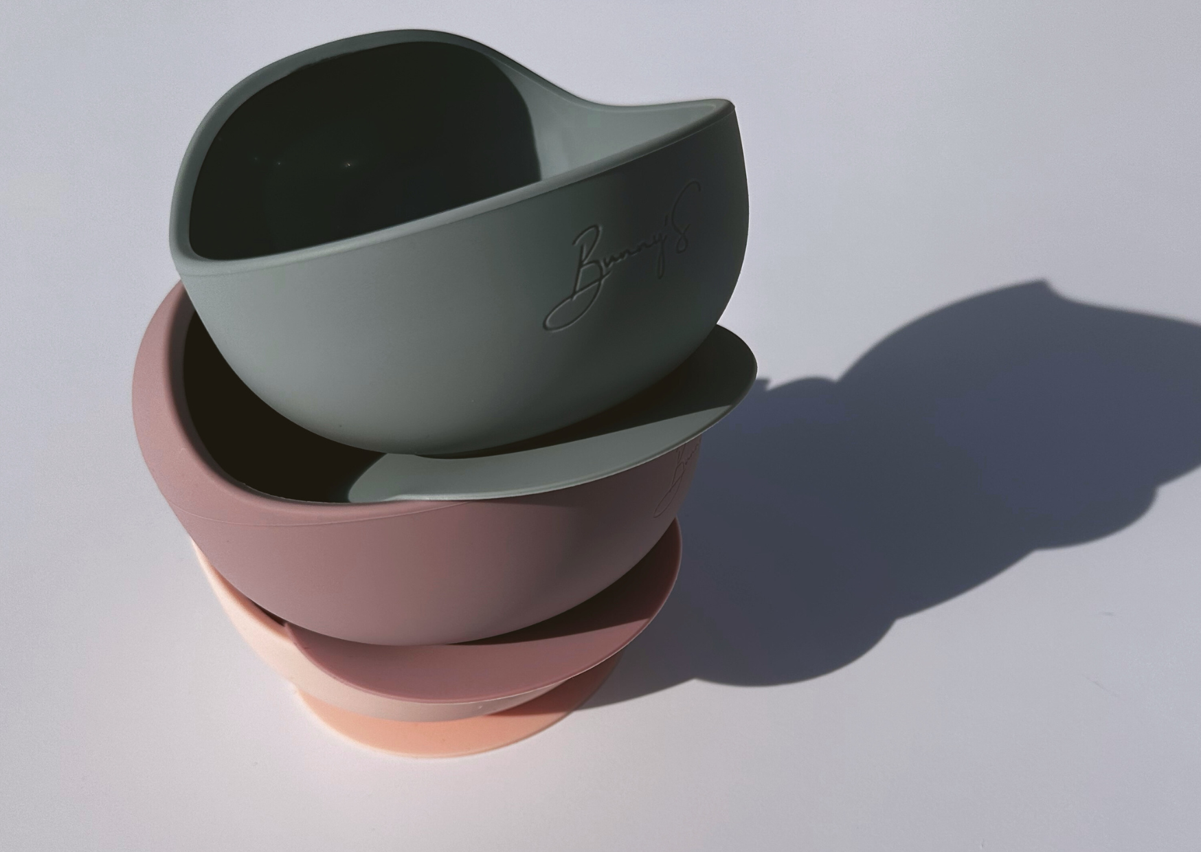 Silikonska skledica z vakumskim dnom