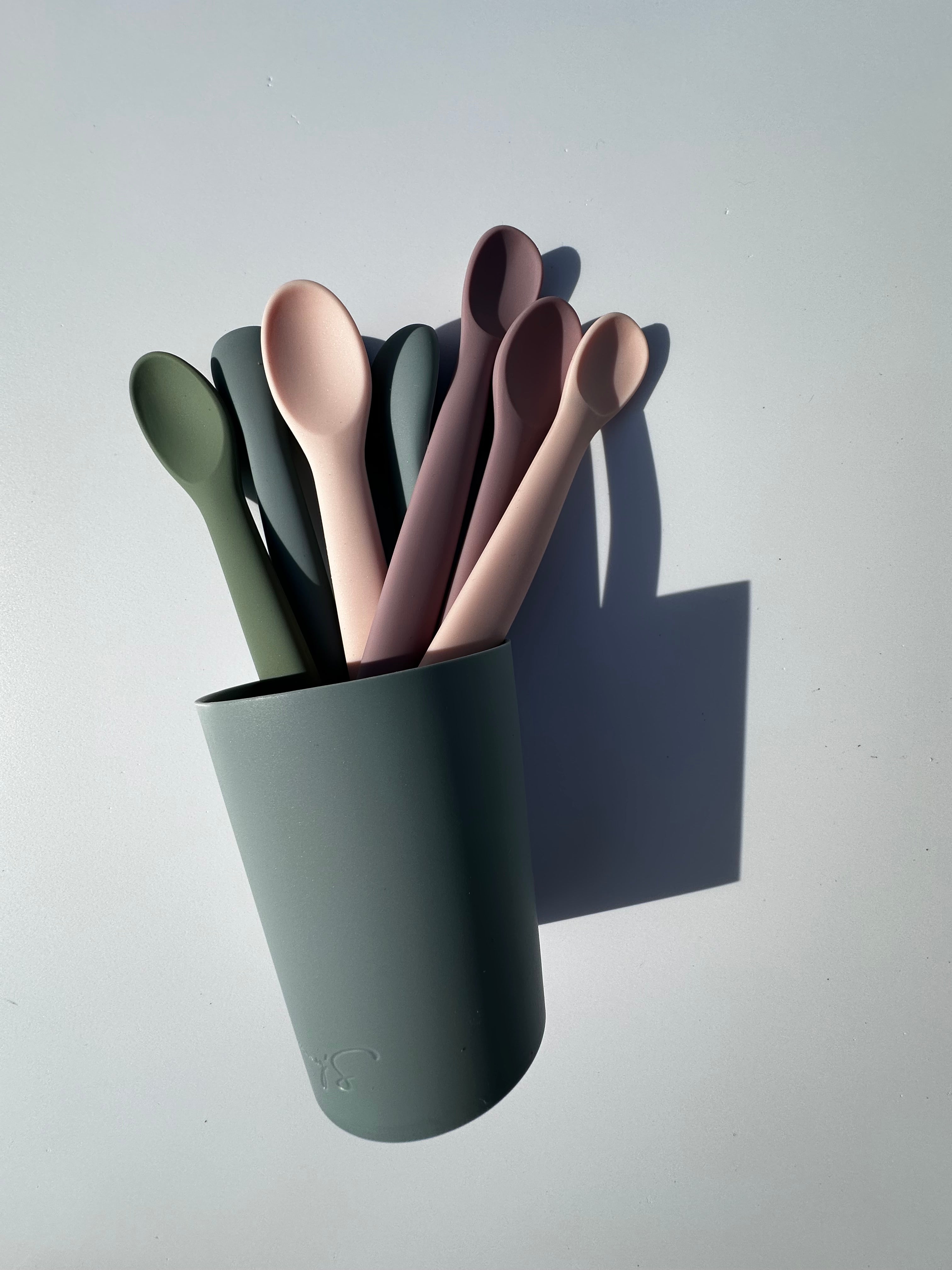 Silikonski kozarček